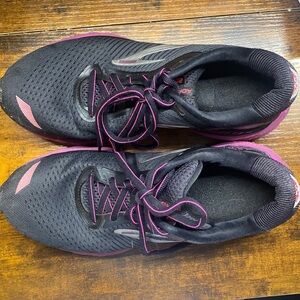 Brooks Women’s Running Shoe GTS XX Size 8.5